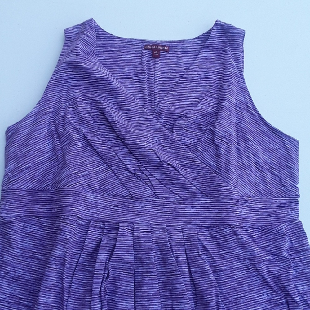 Purple sleeveless dress